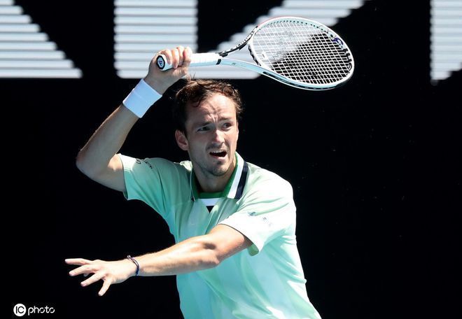 国羽捷报频 国羽捷报频