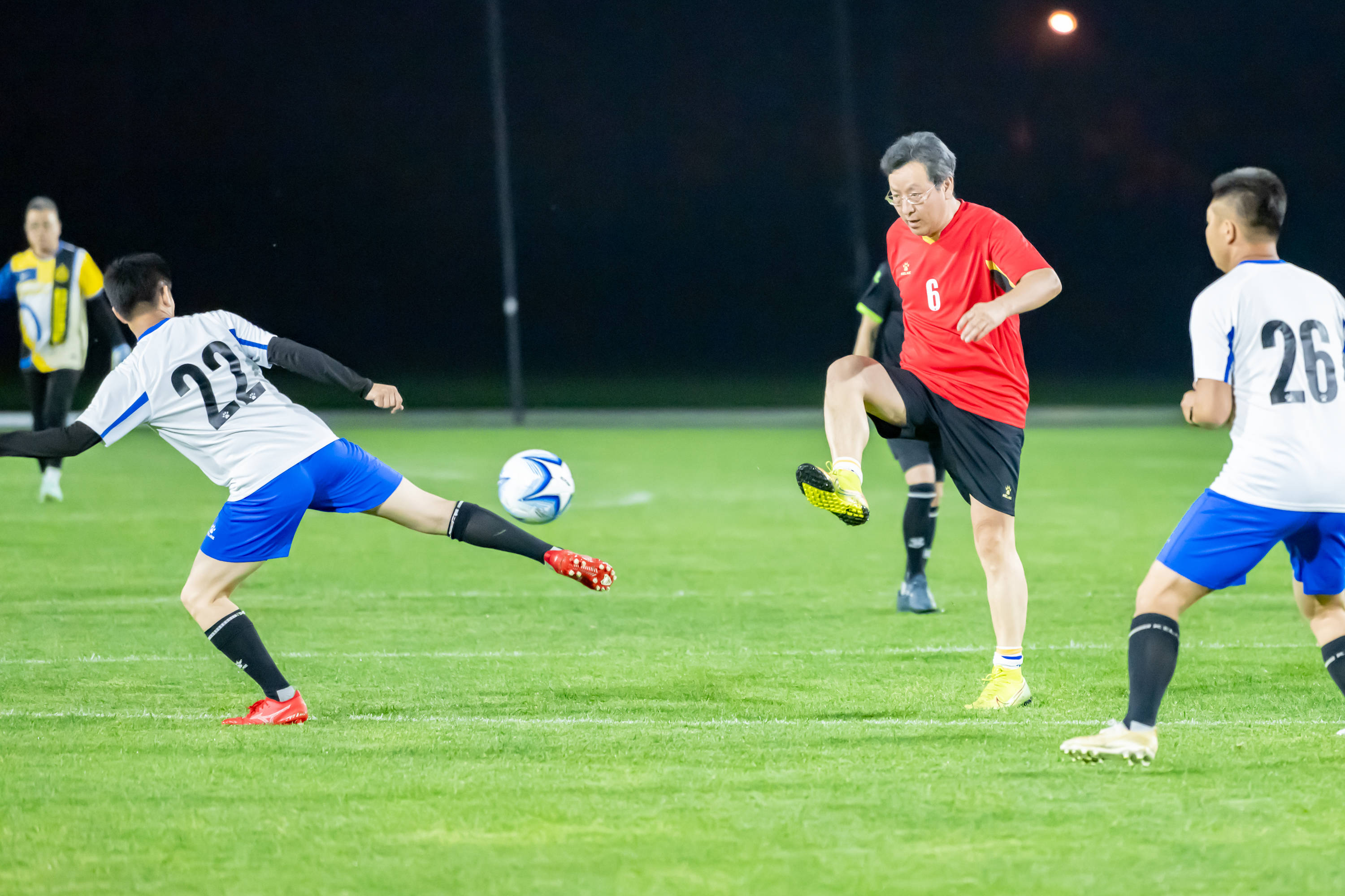 布林德在应 布林德在应