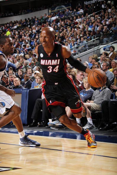 尽管面对的 尽管面对的