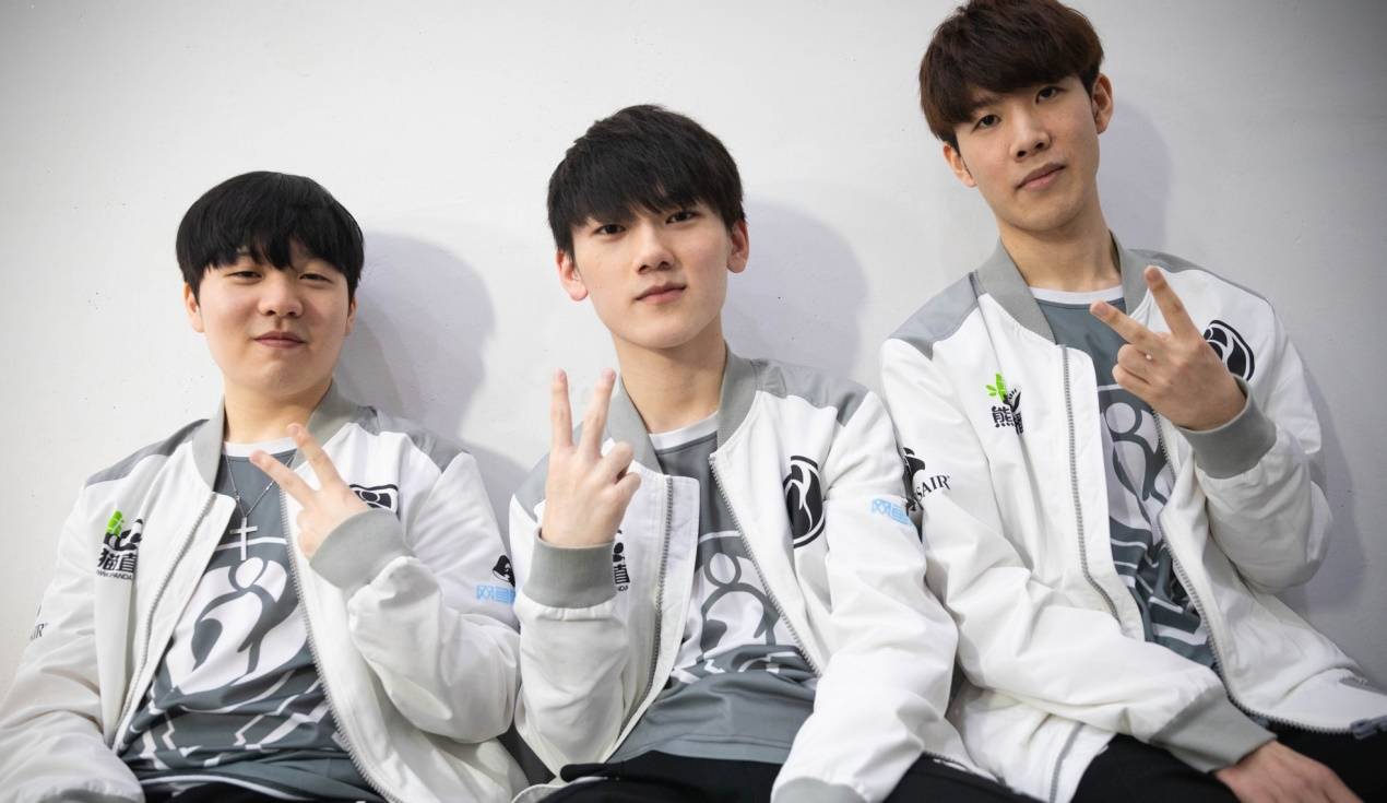 反而赋予了 反而赋予了