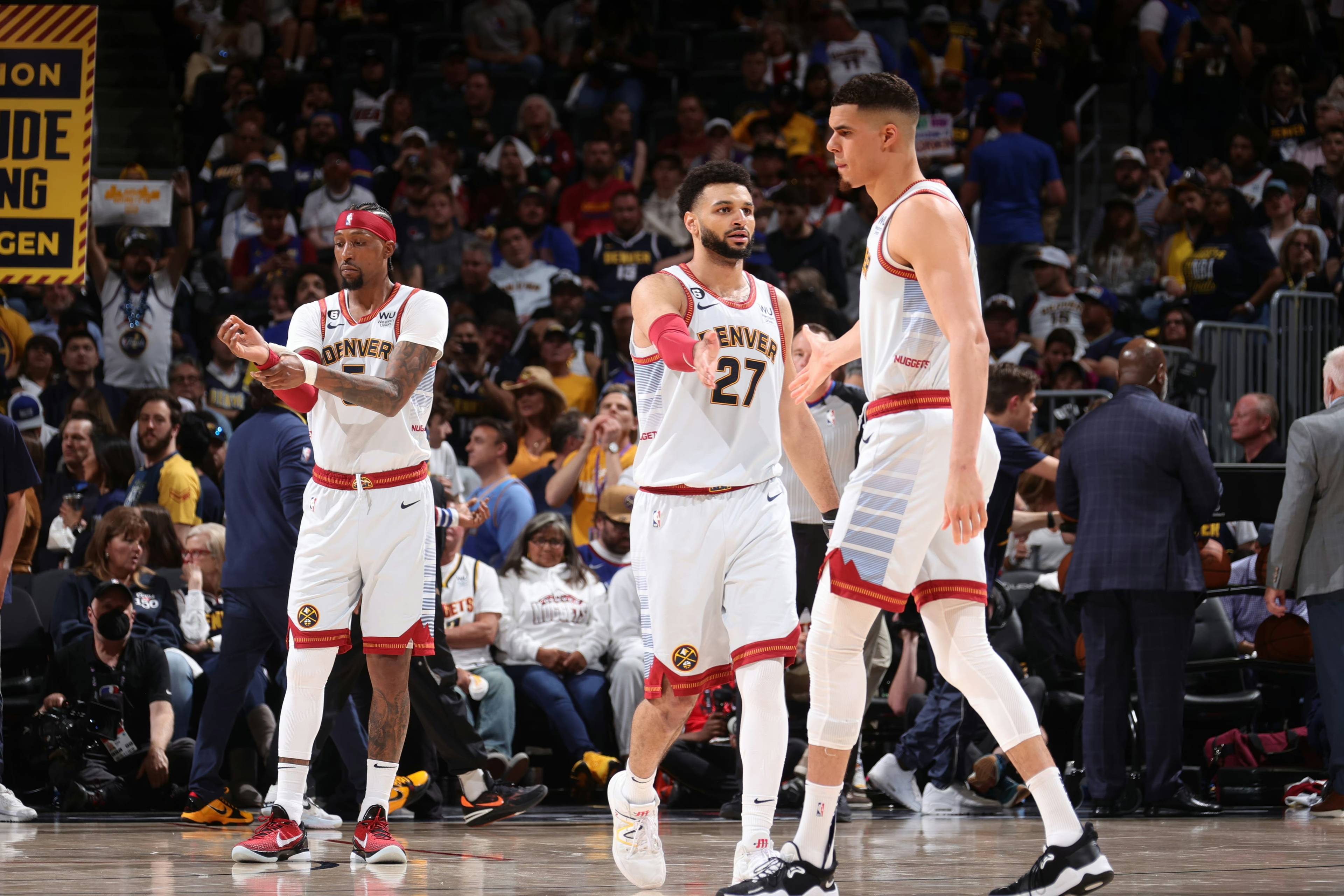 回点射门的 回点射门的