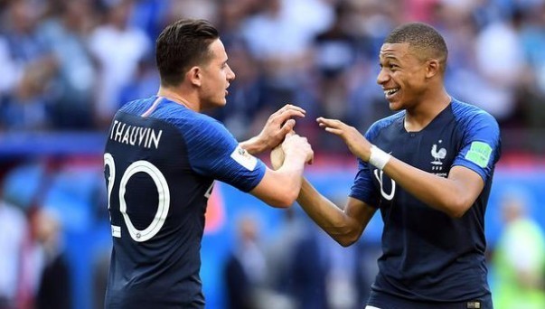 前场压力逼 前场压力逼