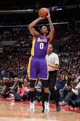 关键球员出 关键球员出